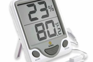 "جهاز قياس الرطوبة في المطبخ للتحكم في الطهي وحفظ الطعام"