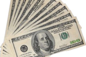 ابدأ مشروع الشموع اليوم وحقق دخل مادي مربح! تعلم صناعة الشموع بأنواعها، أضف لمساتك الإبداعية، وسوّق منتجاتك بذكاء للوصول إلى عملاء أكثر. الإبداع مع التسويق الصحيح سر نجاح مشروعك.